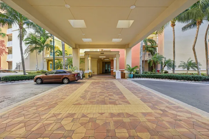 3-web-or-mls-Lake Shore Dr-S2012-003