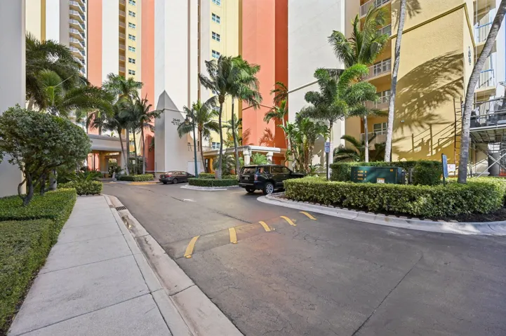 2-web-or-mls-Lake Shore Dr-S2012-002