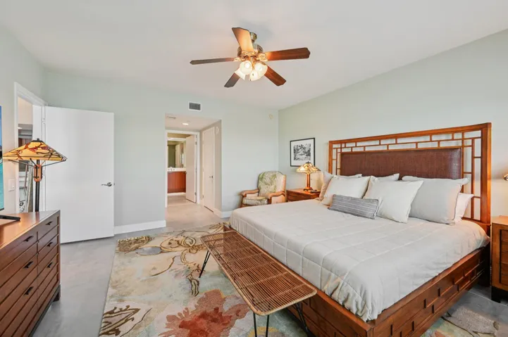 20-web-or-mls-Lake Shore Dr-S2012-020