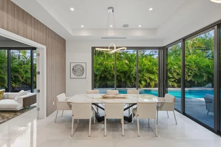 1050 NE 3rd Ave Boca Raton FL 59