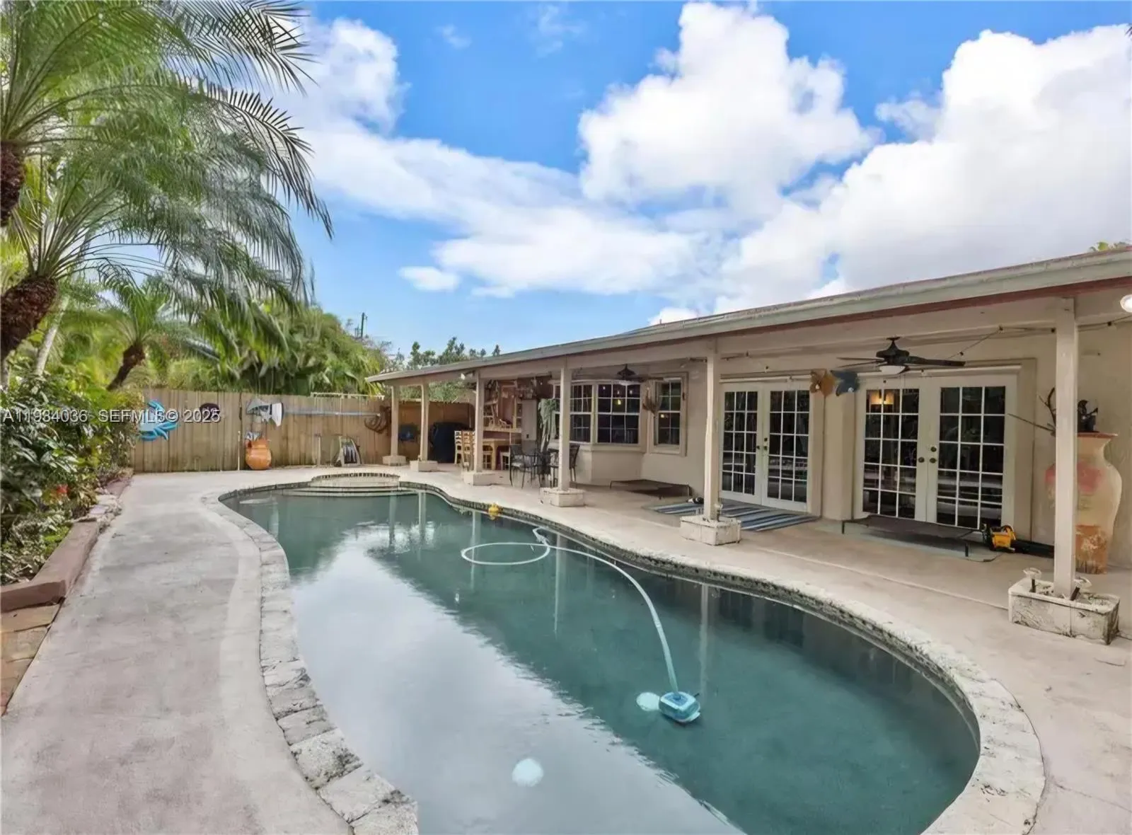 Property photo 33