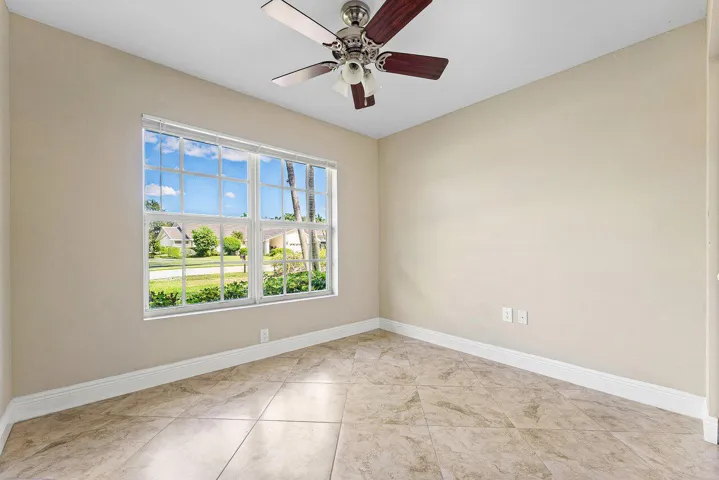 027-4572WhiteCedarLane