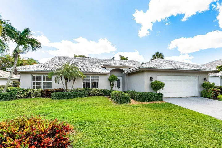 002-4572WhiteCedarLane