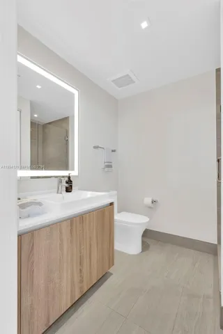 2nd Bathroom