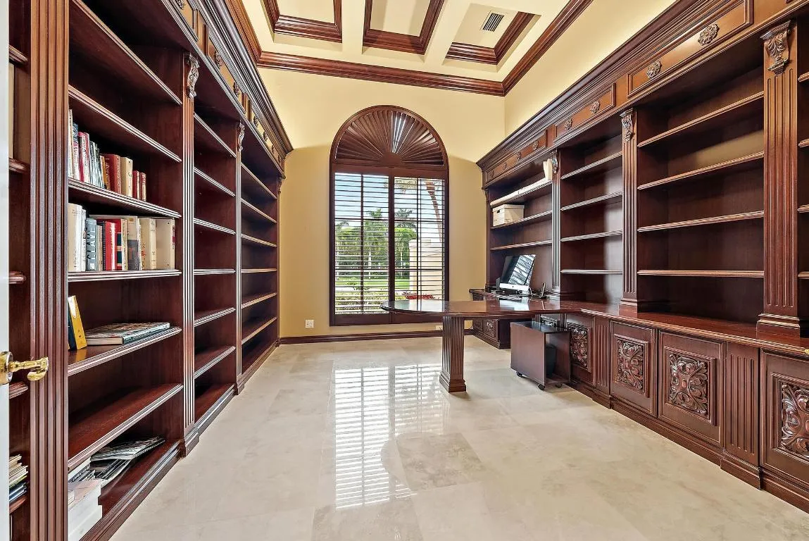 8500 Egret Lakes Lane