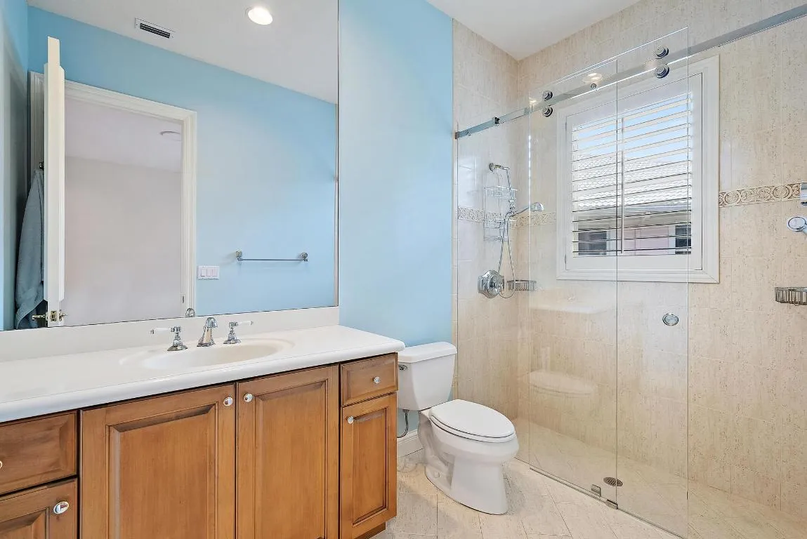 8500 Egret Lakes Lane
