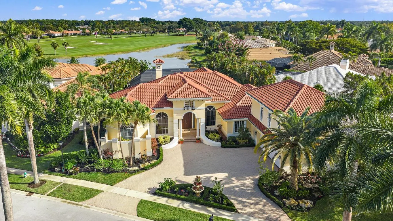 8500 Egret Lakes Lane