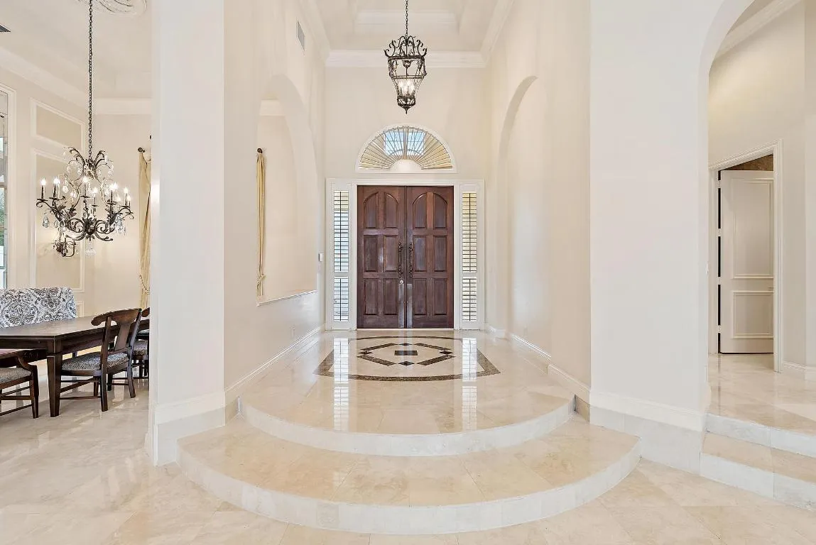 8500 Egret Lakes Lane