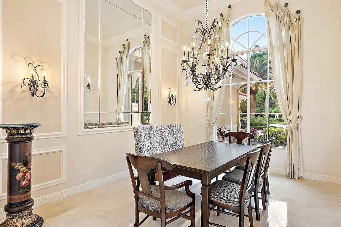 8500 Egret Lakes Lane
