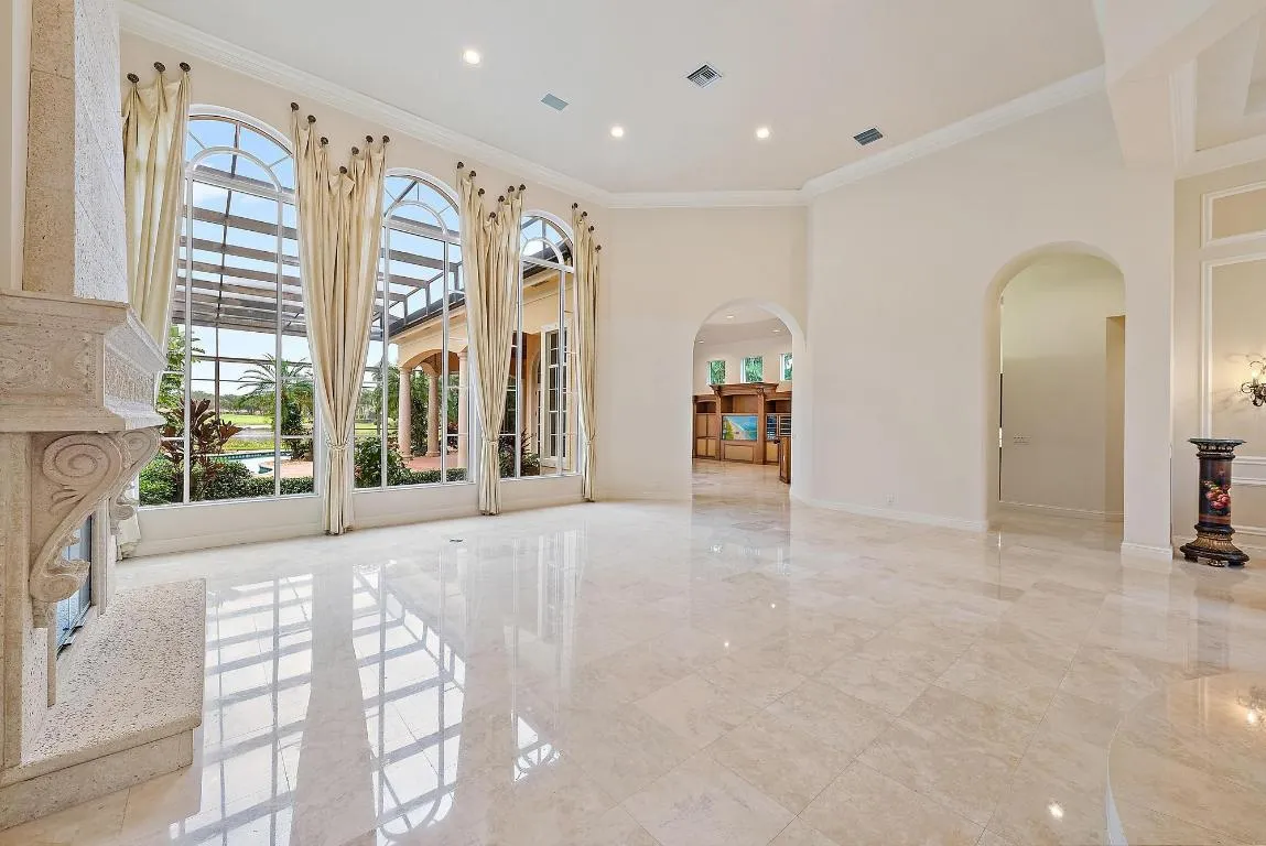 8500 Egret Lakes Lane