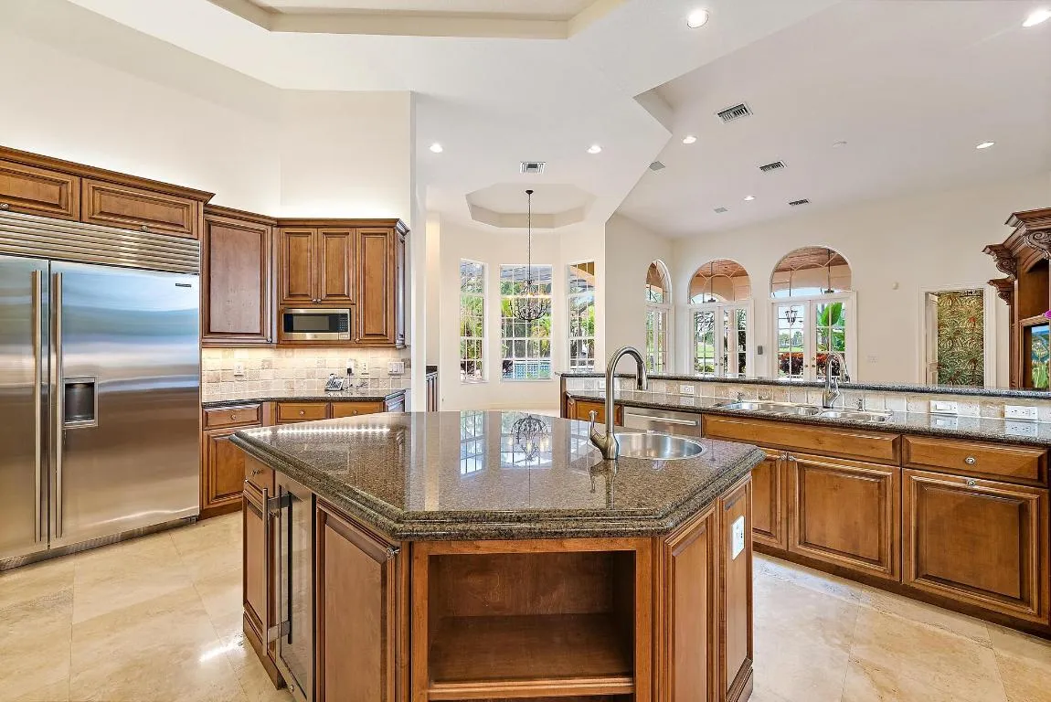 8500 Egret Lakes Lane