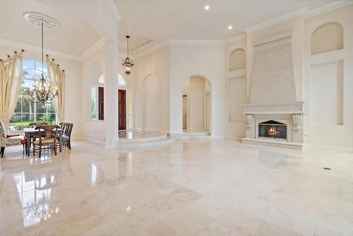 8500 Egret Lakes Lane