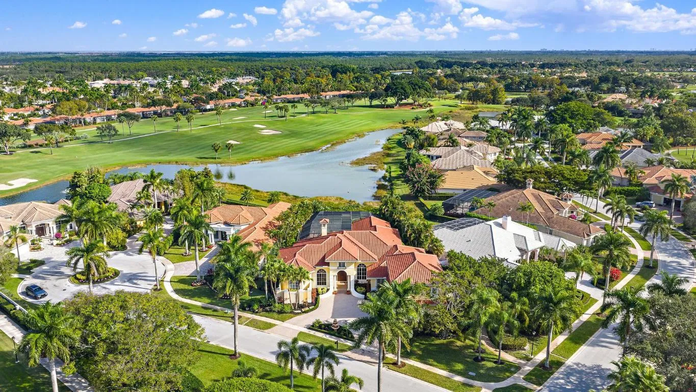8500 Egret Lakes Lane