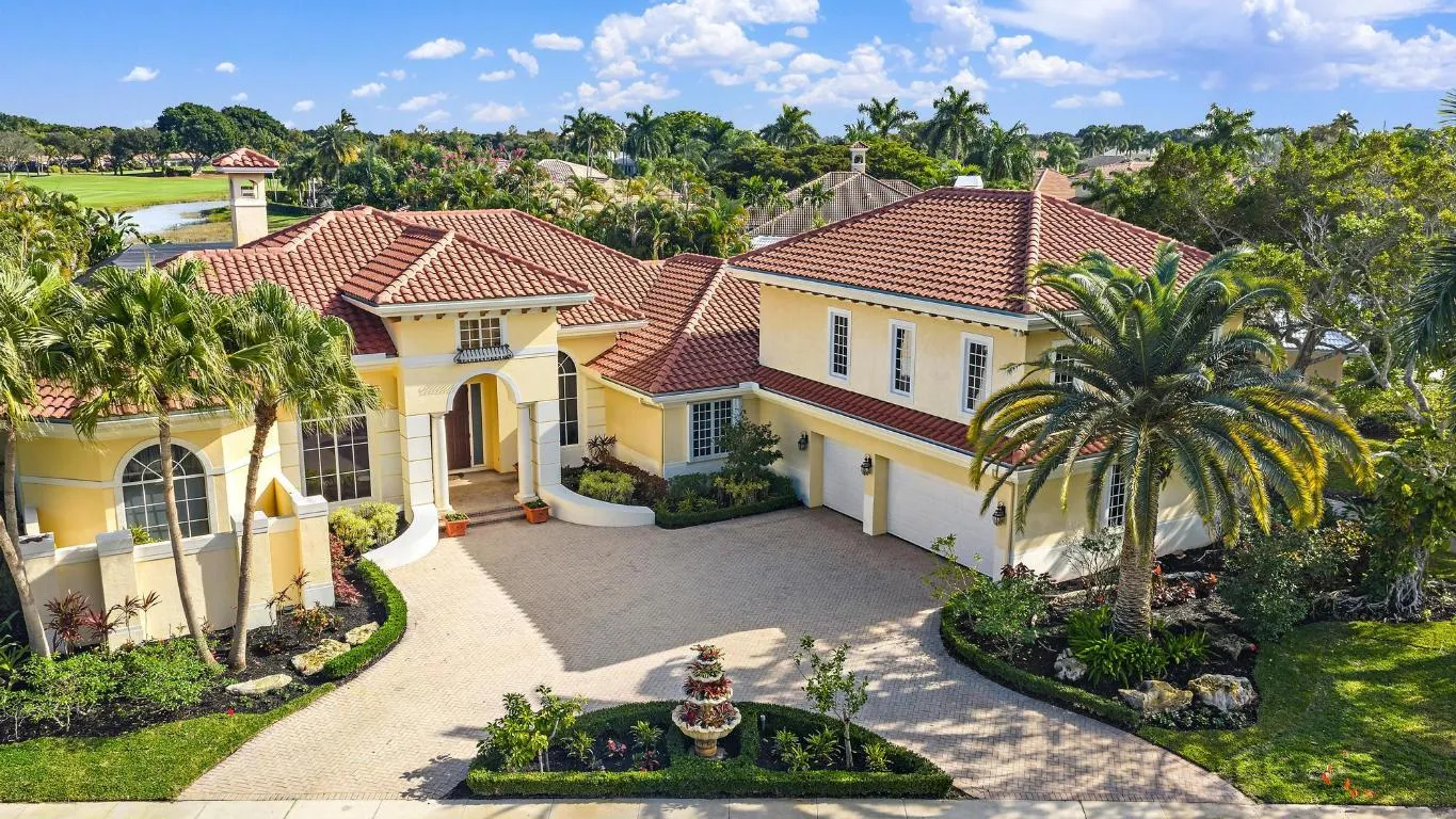 8500 Egret Lakes Lane