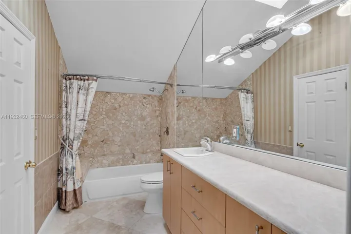Bathroom #2