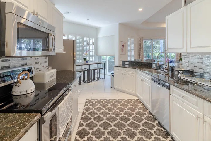 2432 Brookwood Lane-19