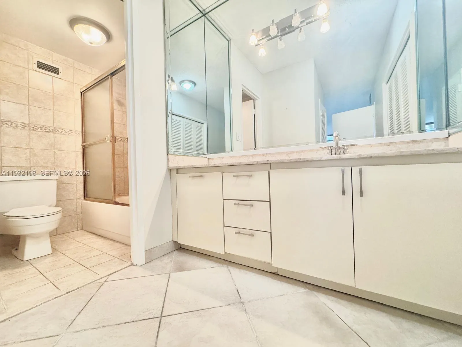 Master Bathroom.