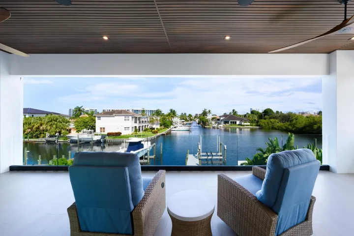 BACK BALCONY