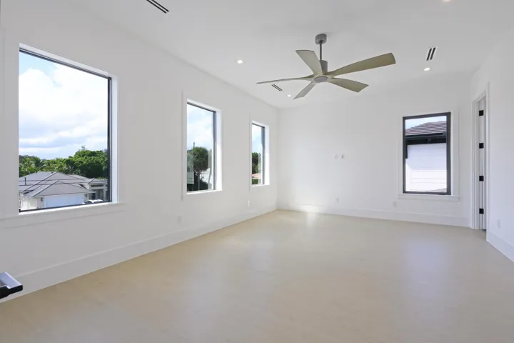 GUEST BEDROOM 2ND FLOOR