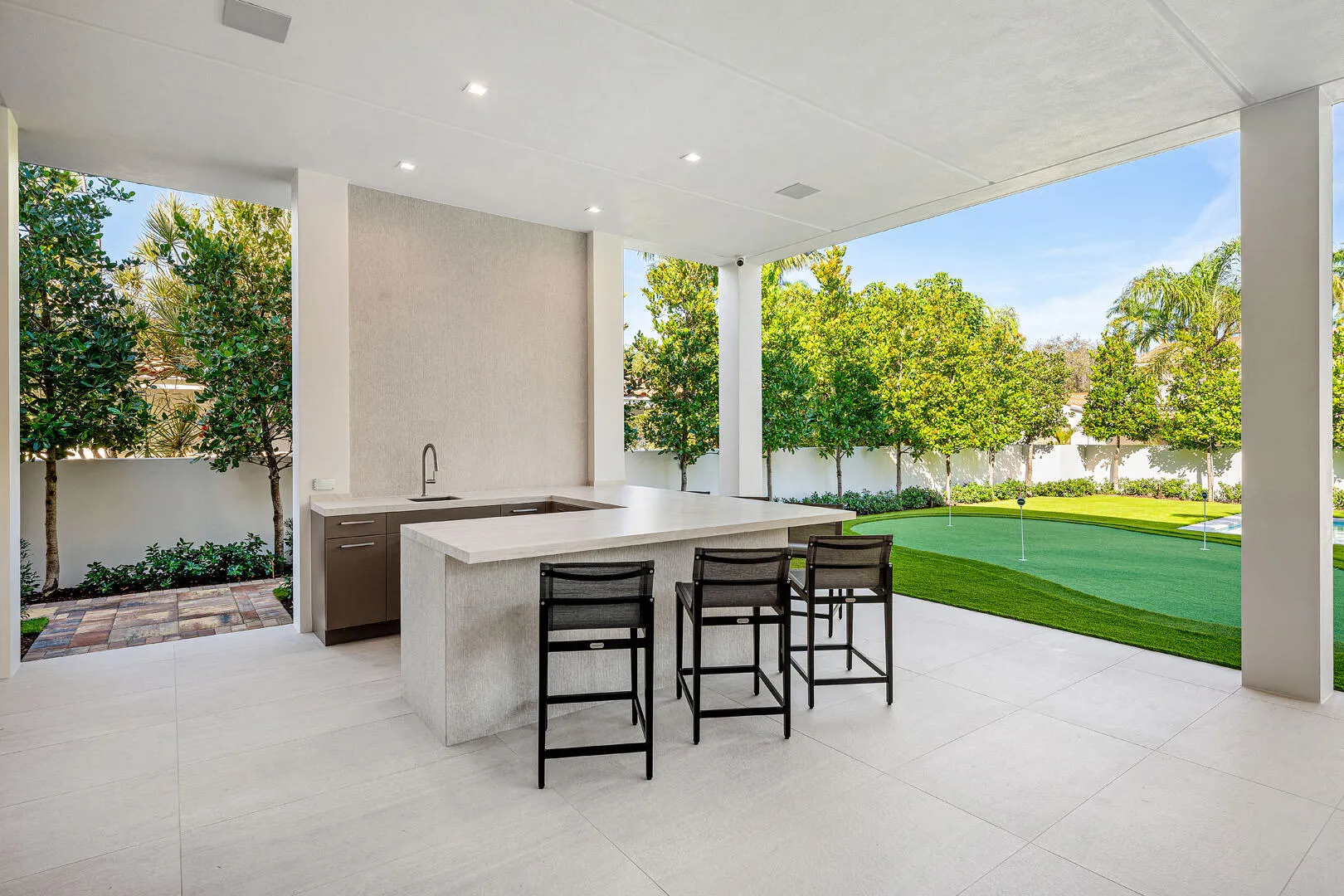481_Thatch_Palm_Drive_27