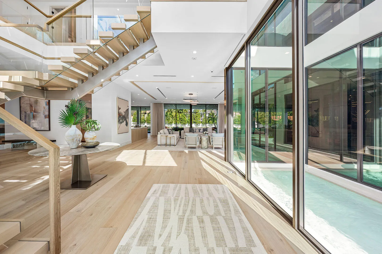 481_Thatch_Palm_Drive_05