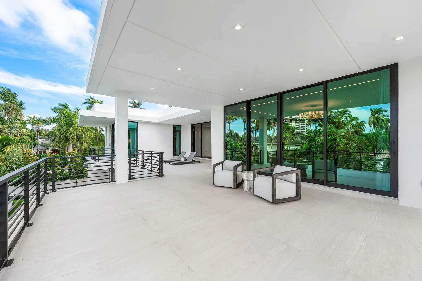 481_Thatch_Palm_Drive_67