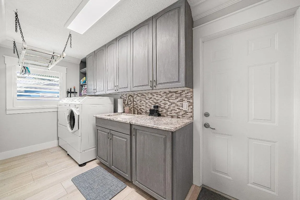 Spacious laundry room