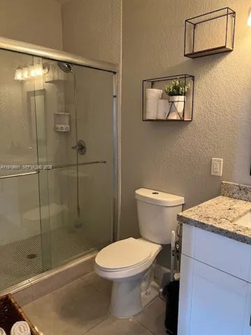 MASTER BATROOM