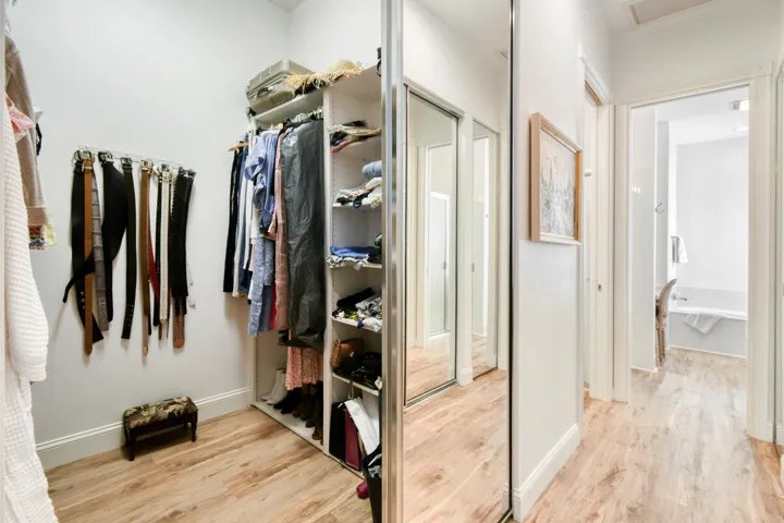 Closet_Her