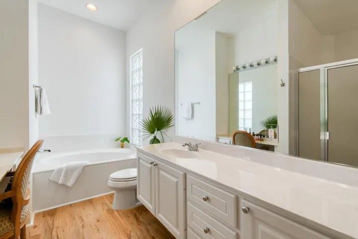 Bath_Her