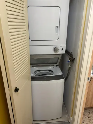 Washer dryer