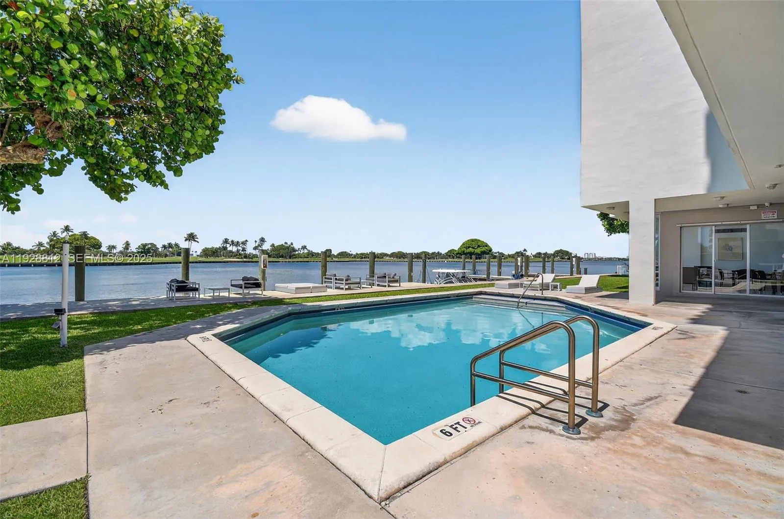 Property photo 308