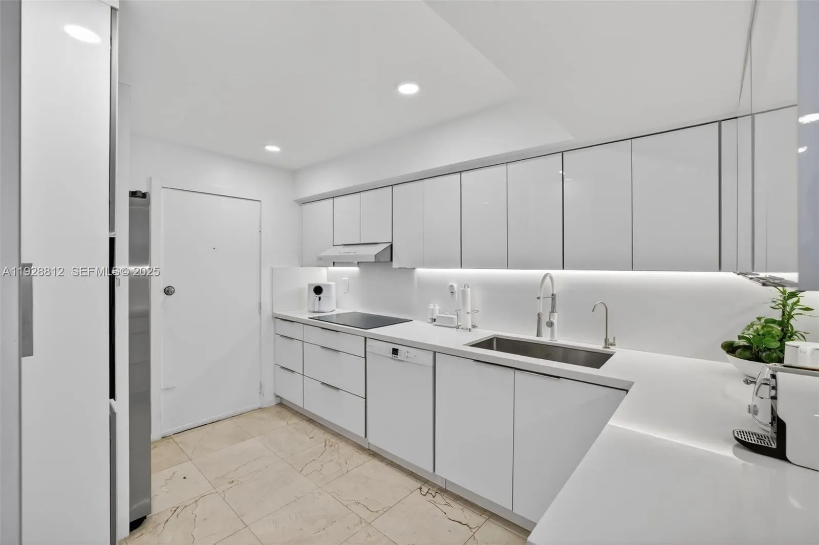 Property photo 98