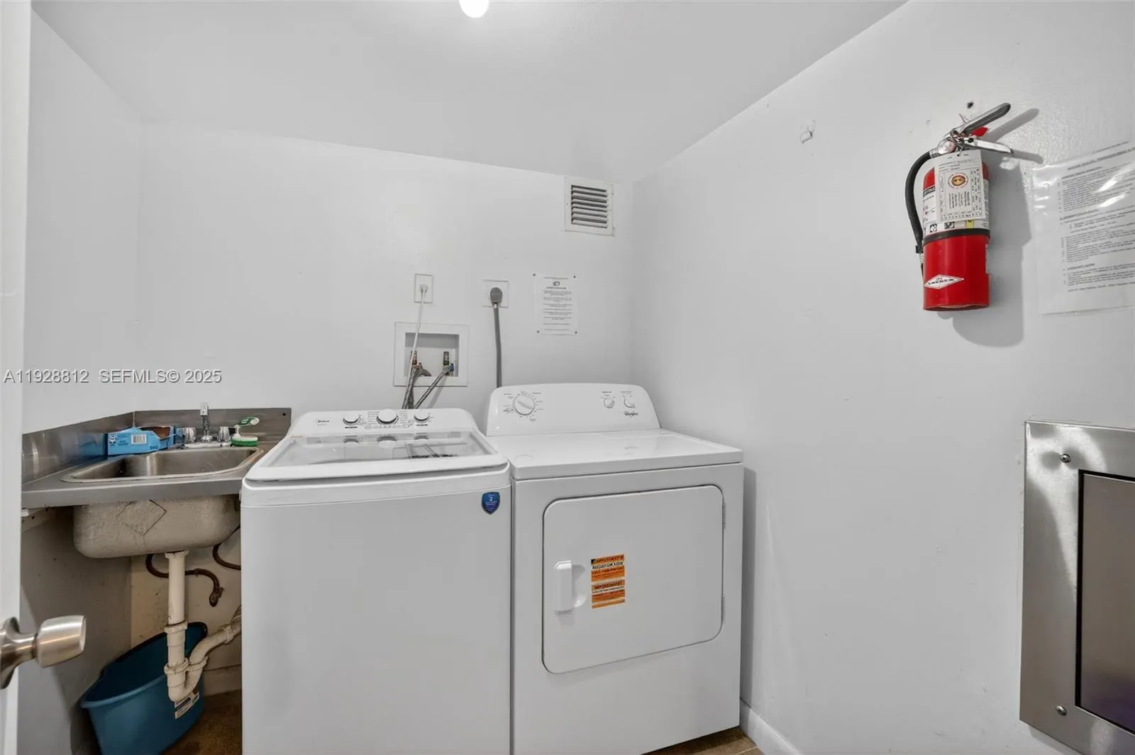 Property photo 275