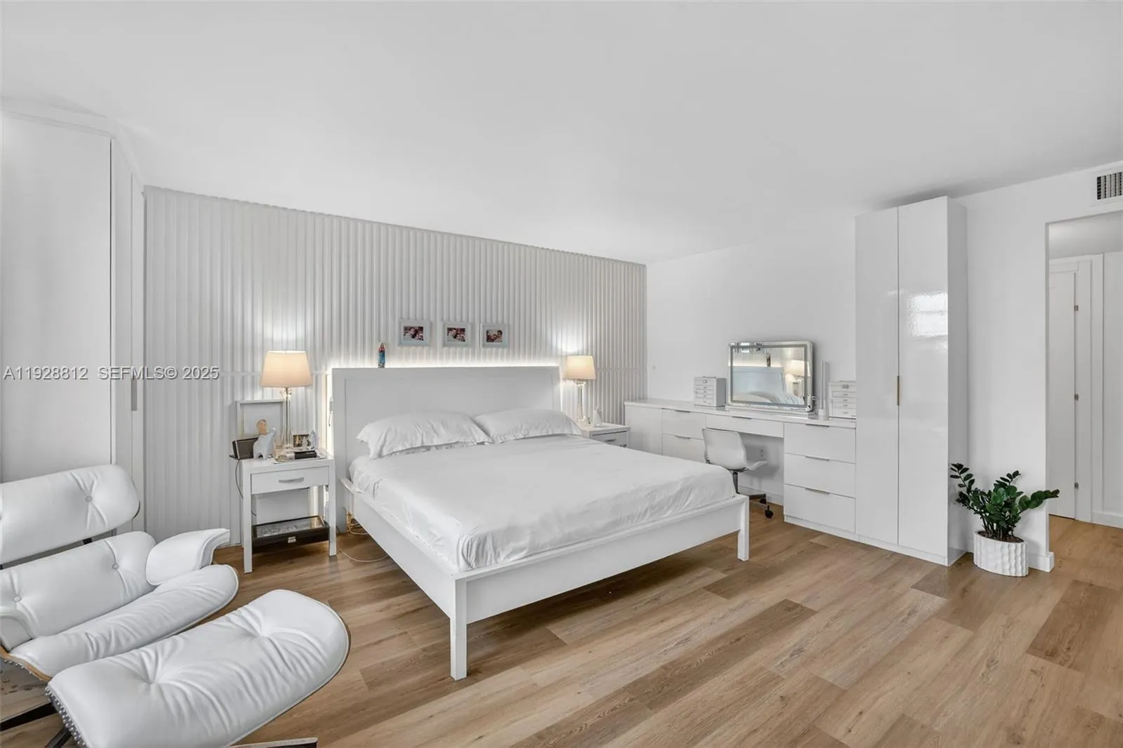 Property photo 216