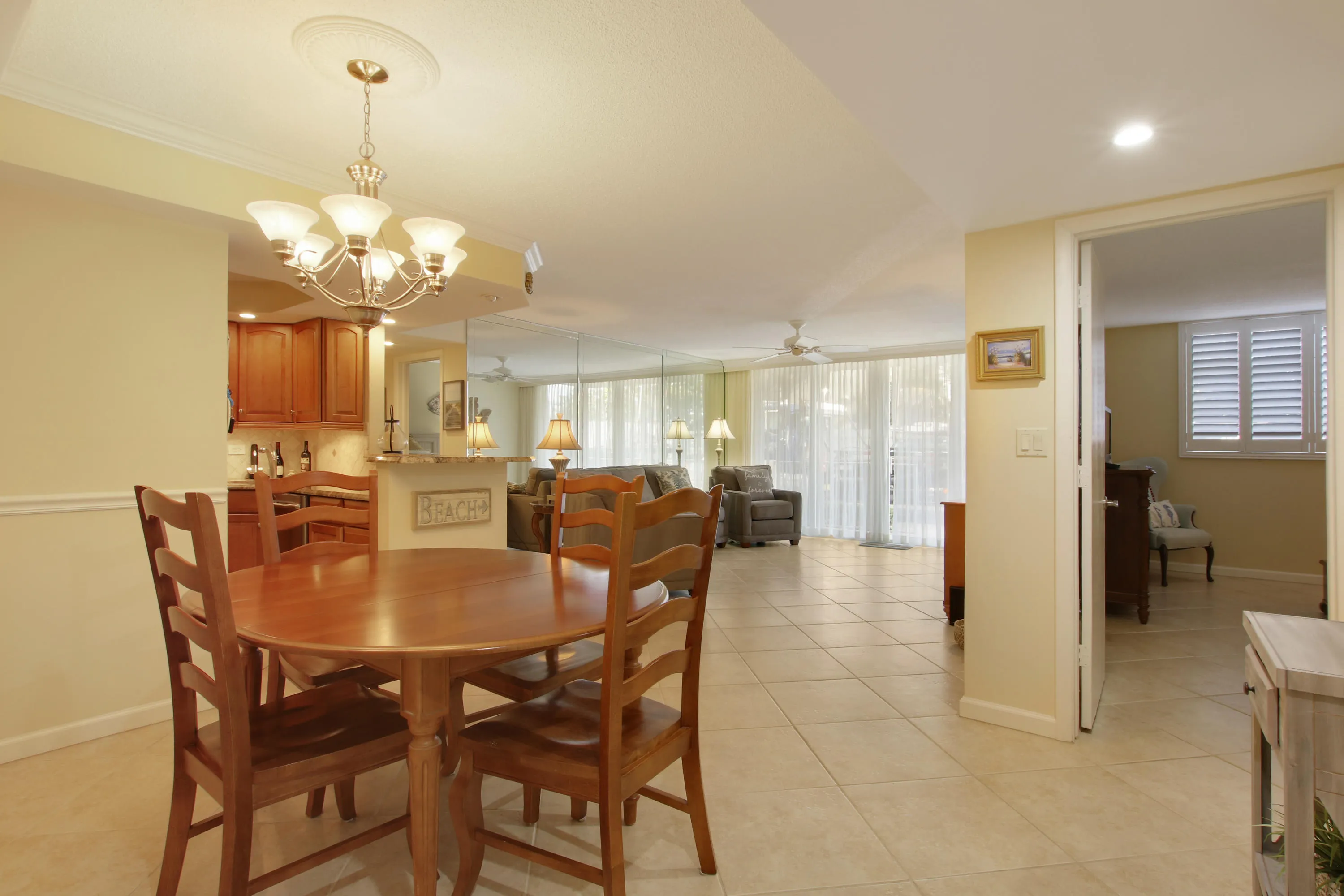 dining/living room