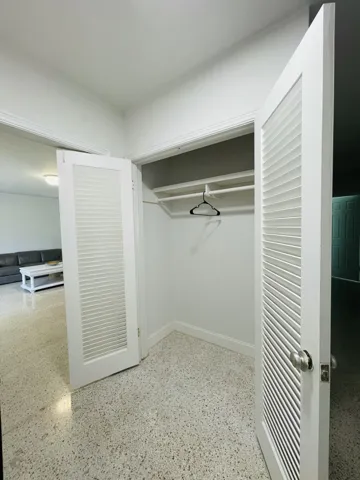 Foyer storage