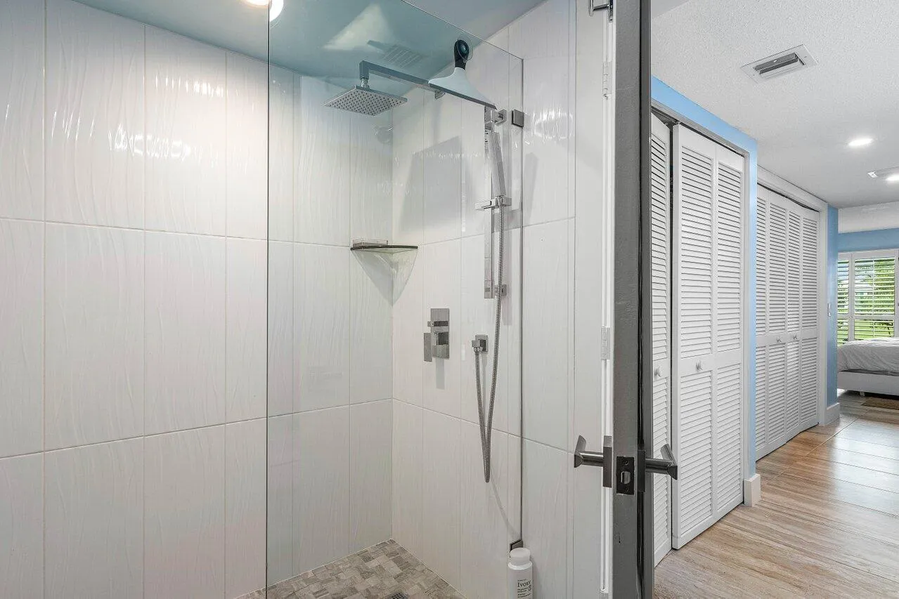 Main Bath