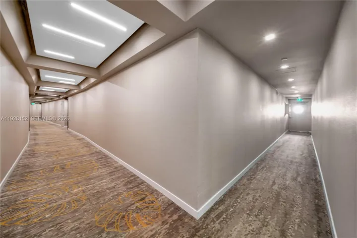 corner unit not neighbors