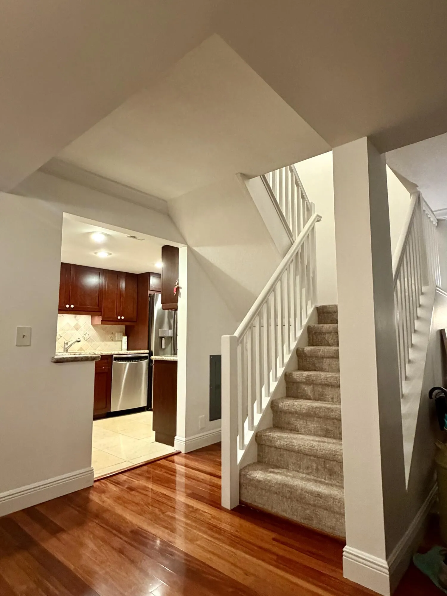 Townhouse 2 Floors