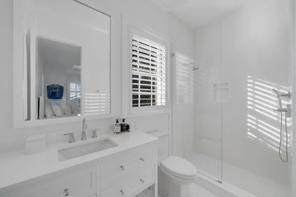 Guest House Bathroom