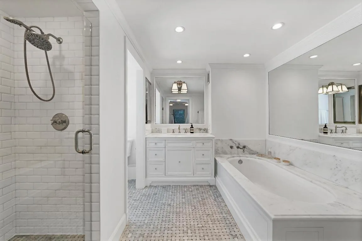 Principal Bathroom