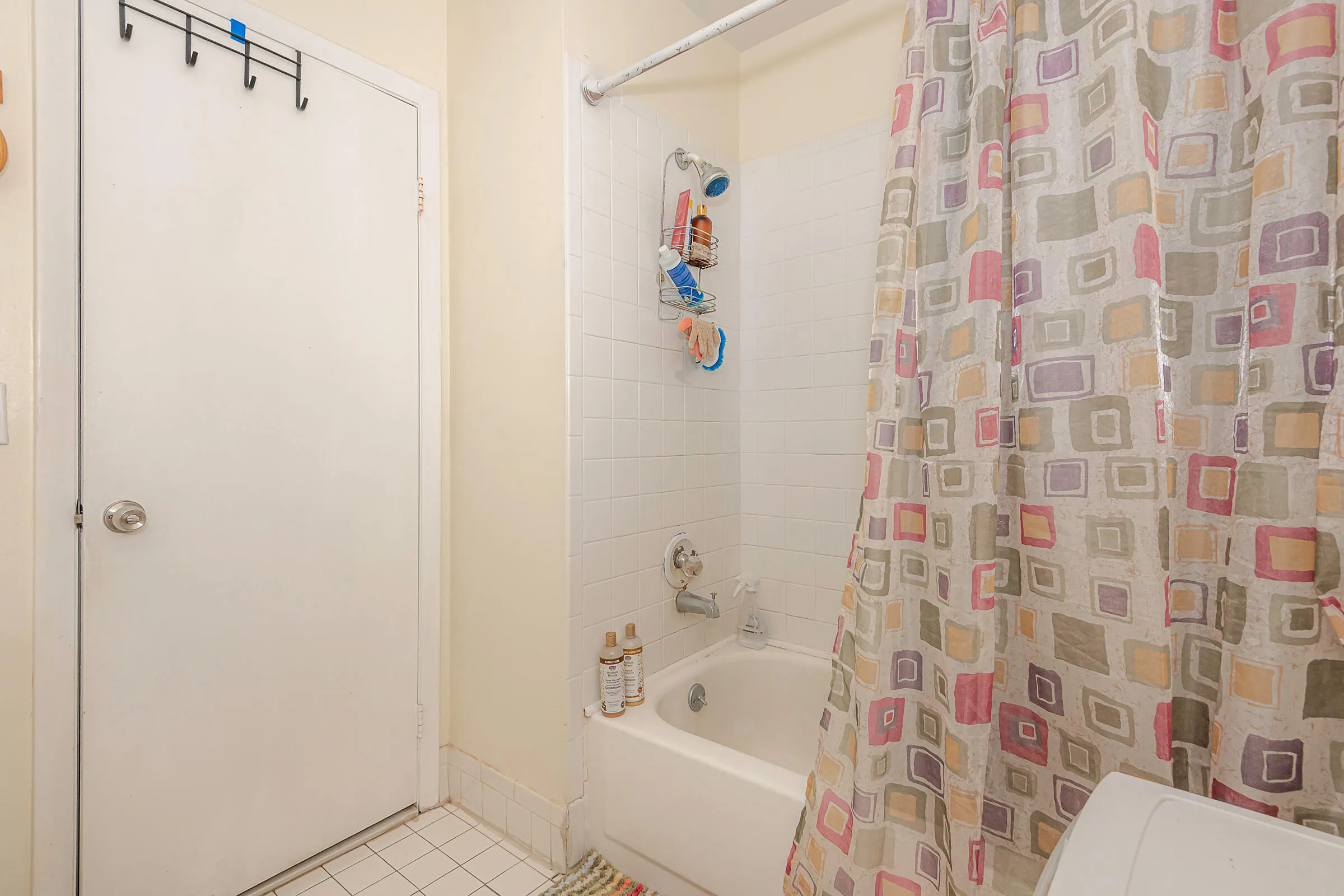 Lauderhill, FL Home – Bathroom