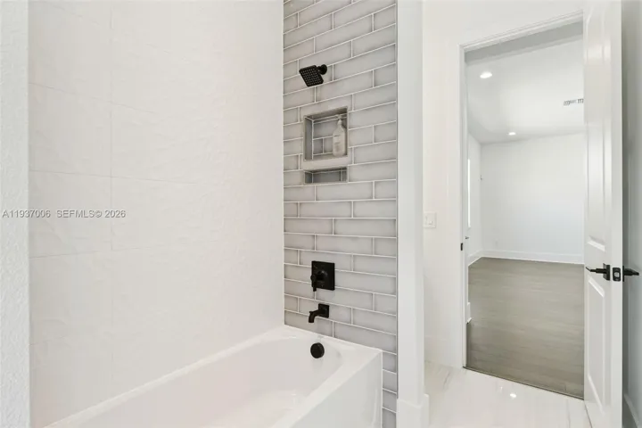 Photo 39