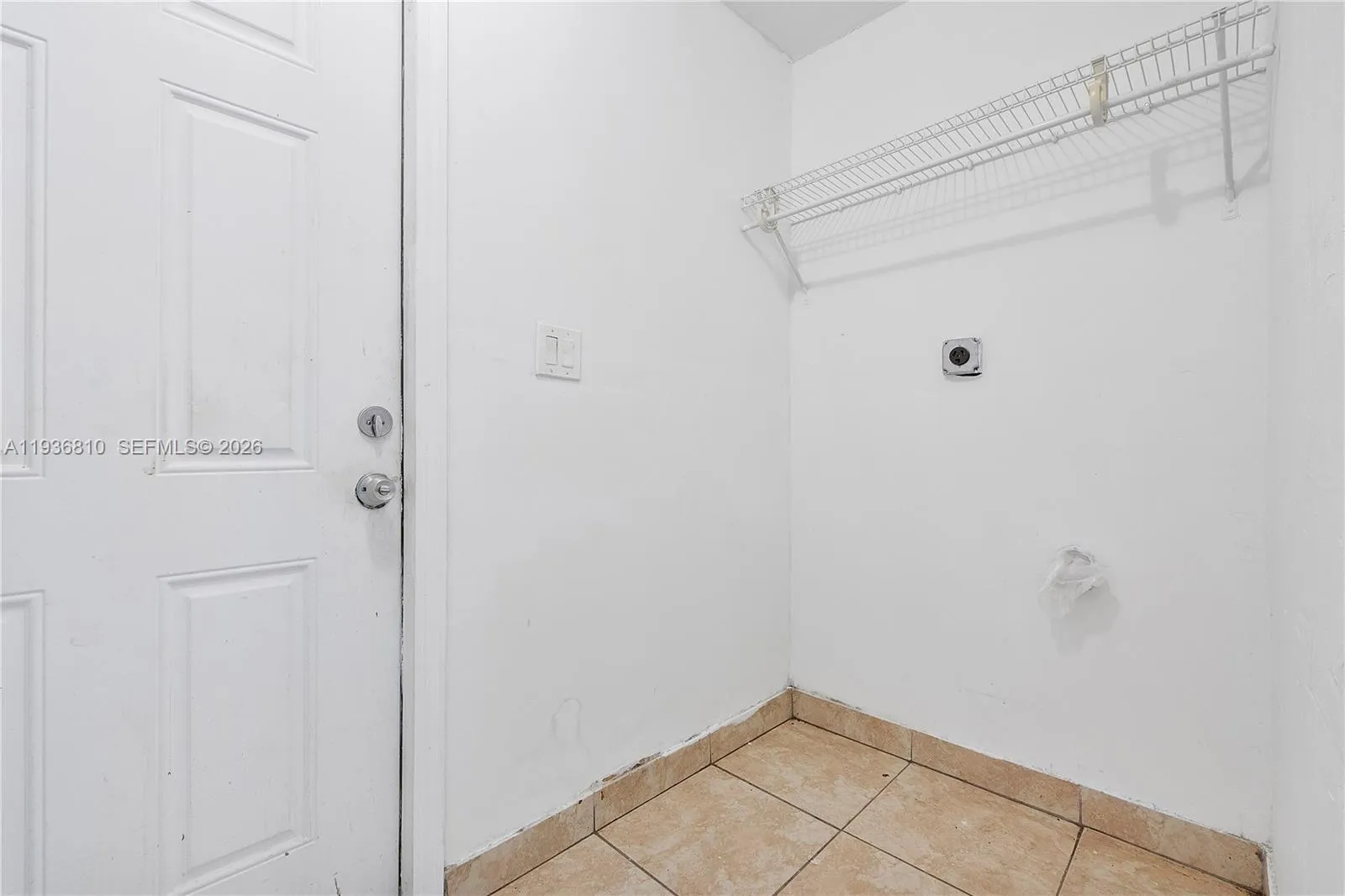Washer / Dryer hookup