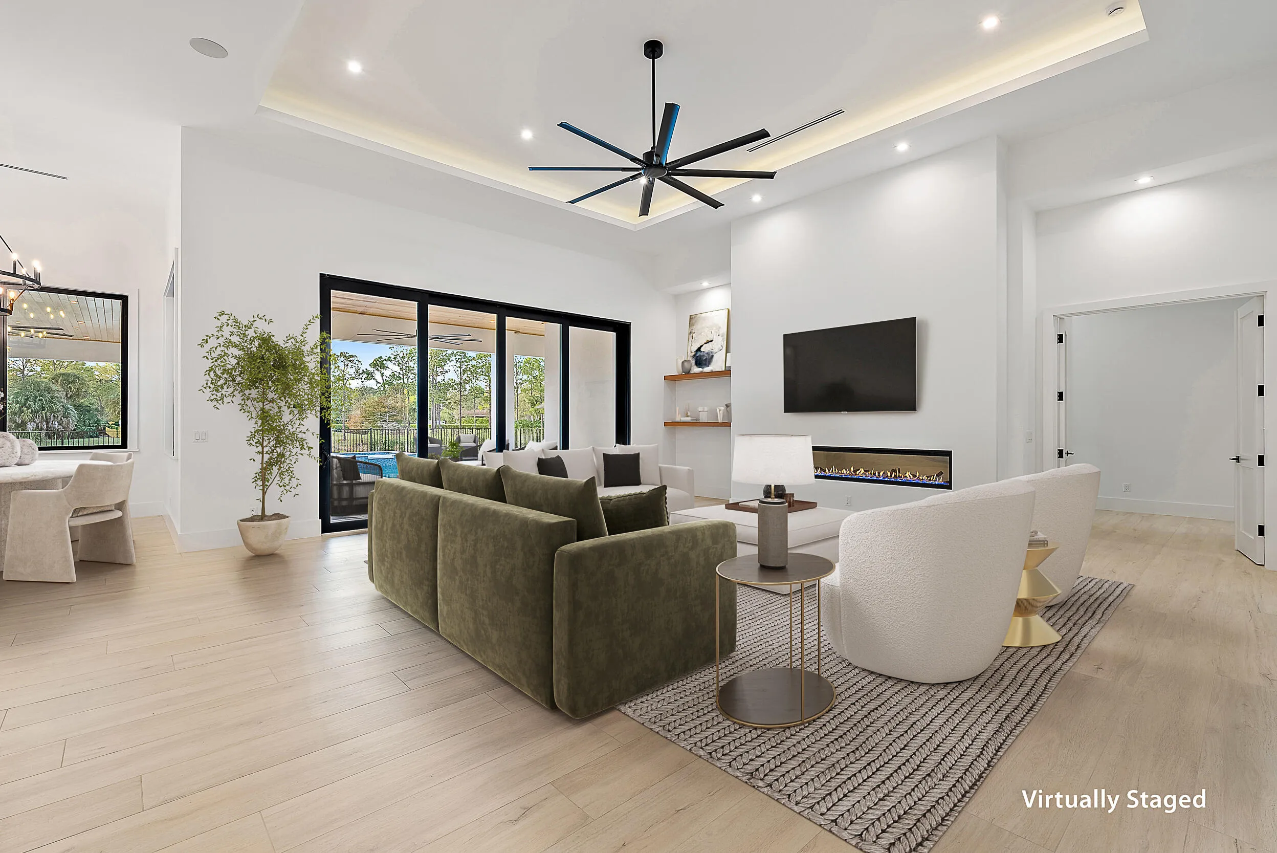 Indoor / Outdoor Living