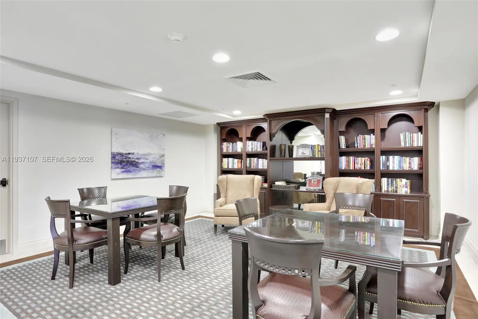 Card room / library inside the club room.