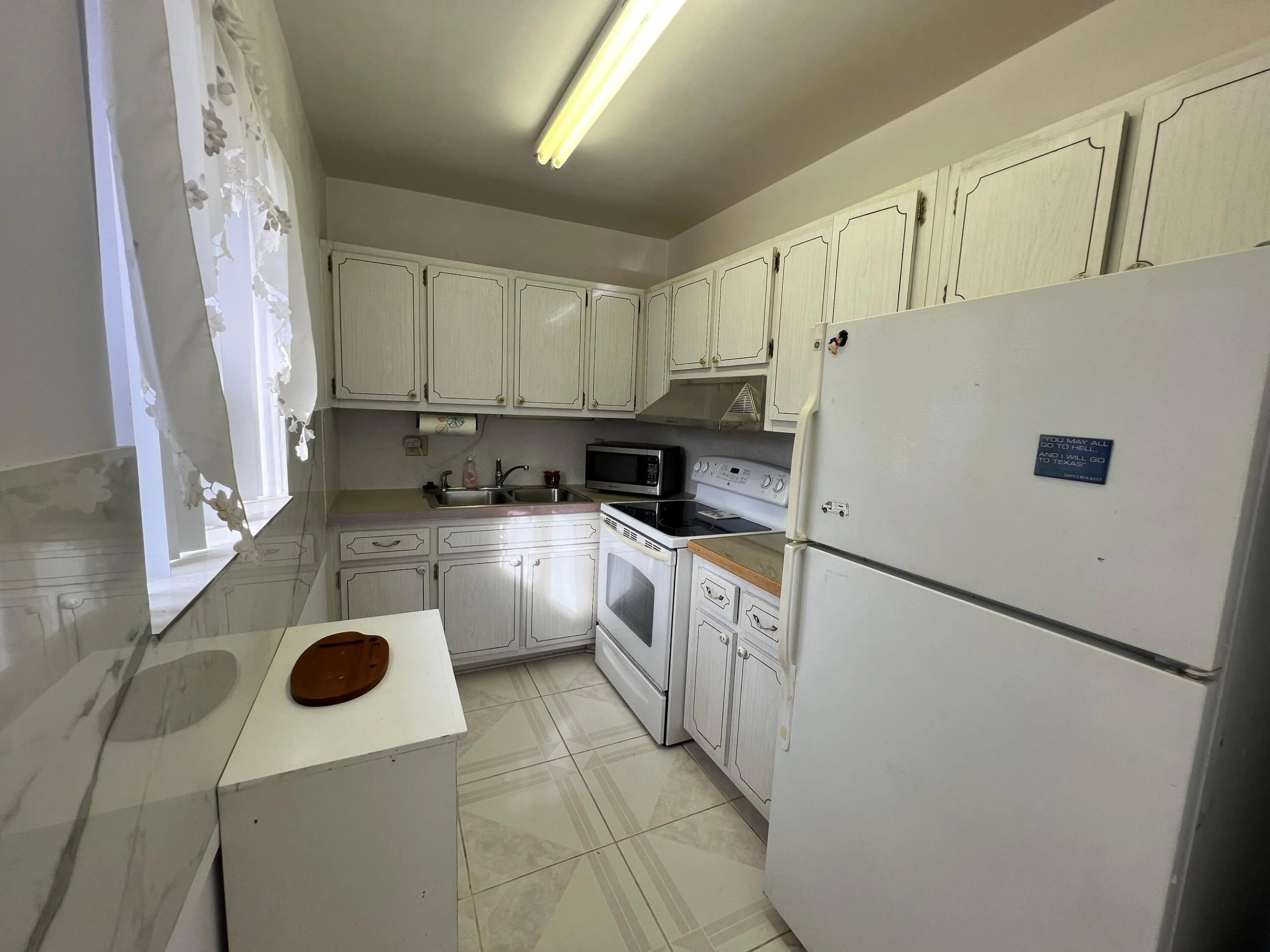 Enjoy bright kitchen