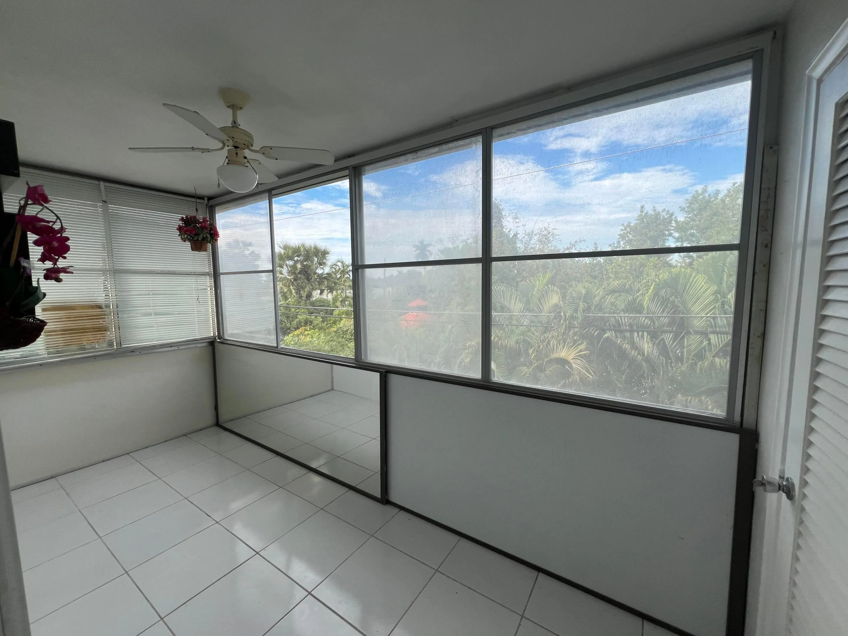 Balcony with total privacy