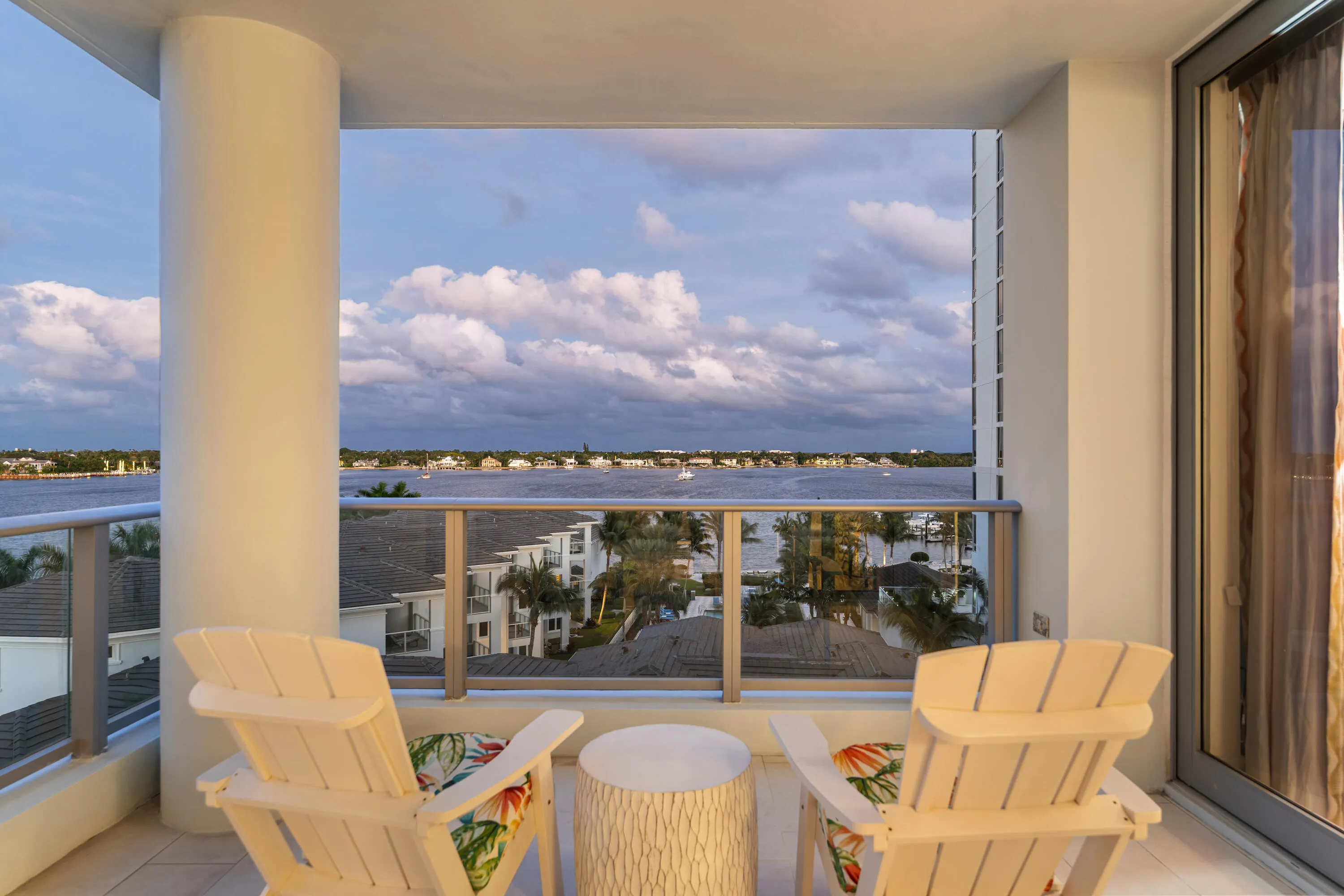 1 Water Club 603_View 2